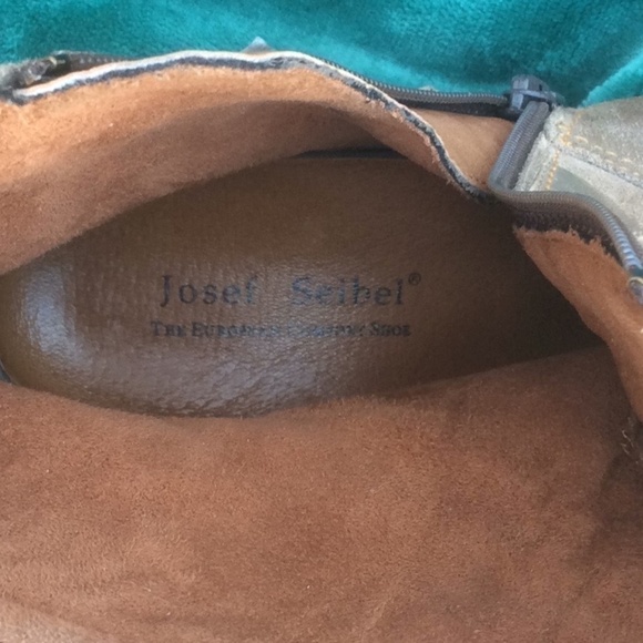 Josef Seibel Toni Taupe Studded Ankle Boots Sz 6 - Picture 6 of 6